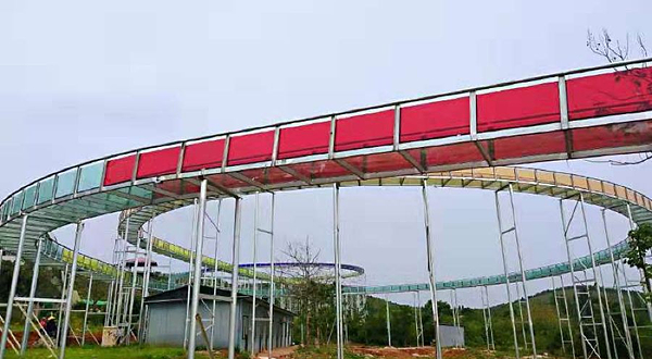 茱萸谷彩虹玻璃漂流