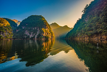 金秀圣堂湖景区第 3 张图片
