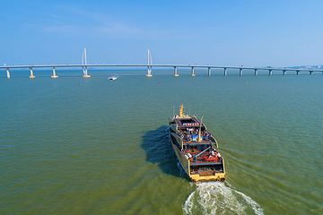 海上看港珠澳大桥第 20 张图片