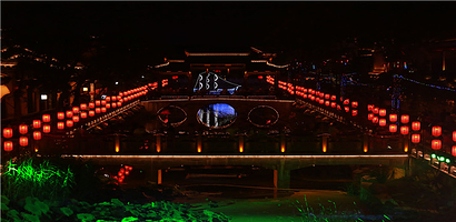 鸠兹夜游演艺小镇