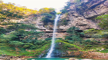 群山之心·夹缝岩第 1 张图片