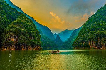 金秀圣堂湖景区第 4 张图片