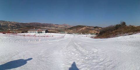 青岛融创藏马山滑雪场第 14 张图片