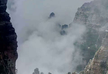 白石山大剧院第 27 张图片