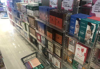 女人街第 35 张图片