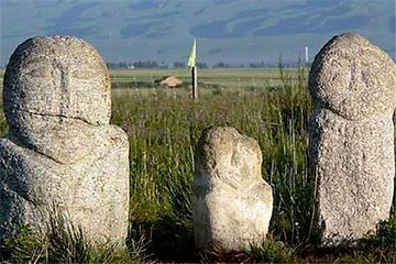 草原石人于岩画第 18 张图片