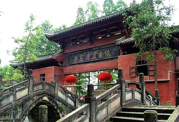 南龛石窟第 33 张图片