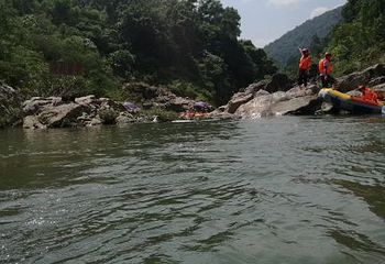 红峡谷漂流第 38 张图片