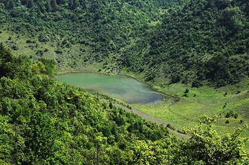 巴山湫池旅游区第 6 张图片