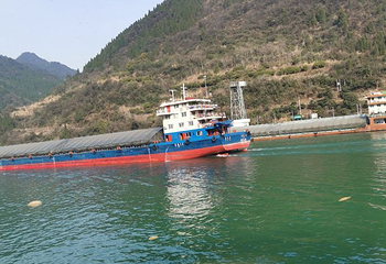 西陵峡观光游船(峡口山庄码头)第 4 张图片