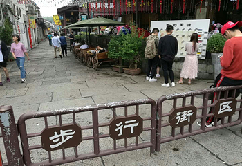 秋瑾纪念碑第 5 张图片