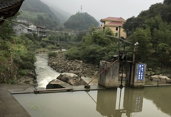 龙潭湾峡谷漂流第 6 张图片