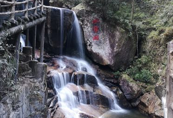 龙景峡谷第 36 张图片