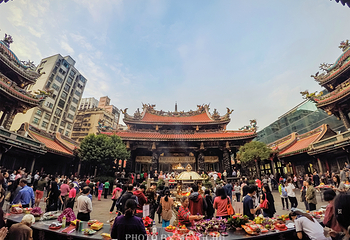 龙山寺第 15 张图片