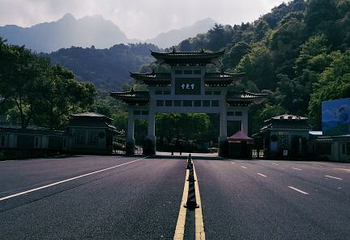 灵光寺第 23 张图片