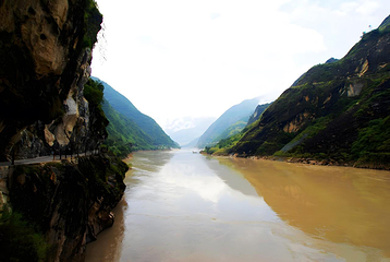 虎跳峡(香格里拉段)第 9 张图片
