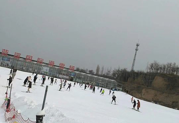 齐陵蓝溪国际滑雪场第 7 张图片