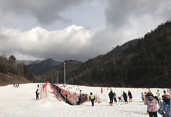 武当国际滑雪场第 14 张图片