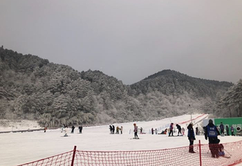 大明山万松岭滑雪场第 56 张图片