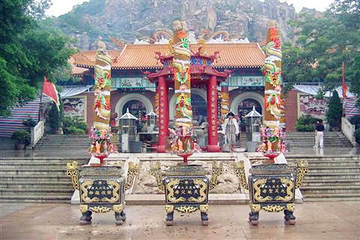 白花尖大庙第 13 张图片