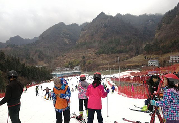 武当国际滑雪场第 20 张图片