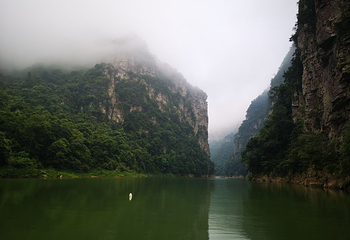 金秀圣堂湖景区第 12 张图片