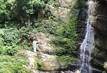 百崖大峡谷第 8 张图片