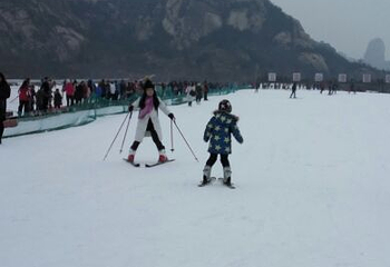 五莲山滑雪场第 34 张图片