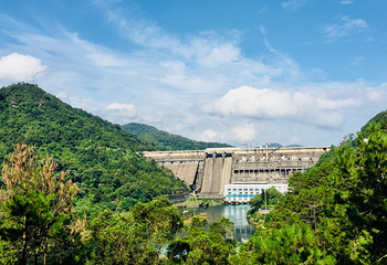 新丰江水库大坝第 2 张图片