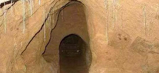 坡嘎拉地下长城第 2 张图片