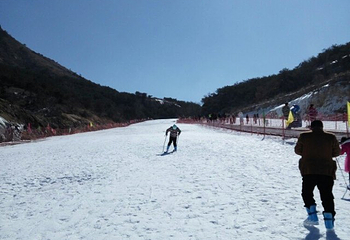 蓬莱艾山滑雪场第 18 张图片