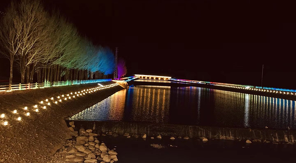 天上亚丁演艺中心