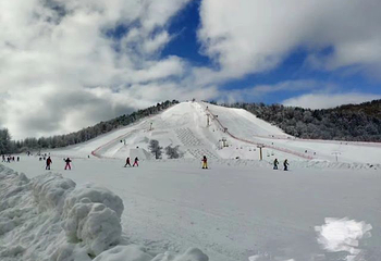 神农架中和国际滑雪场第 28 张图片