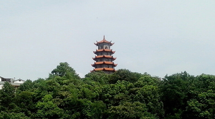 宝塔岭高峰塔第 1 张图片