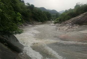 三角山大峡谷漂流第 25 张图片