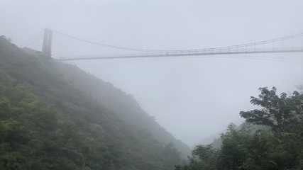 万安山旅游度假区七彩大峡谷第 49 张图片