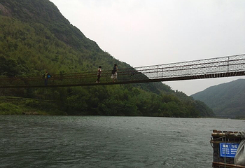 九鲤溪峡谷竹筏漂流第 16 张图片