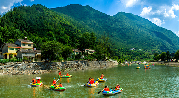 青龙峡漂流
