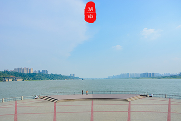 毛泽东青年艺术雕塑第 17 张图片