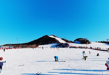 莲花山滑雪场第 21 张图片