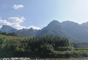 金秀圣堂湖景区第 14 张图片