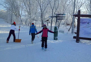 中旅松花湖滑雪场第 54 张图片