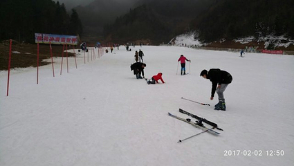 黄冈桃花冲滑雪场第 26 张图片