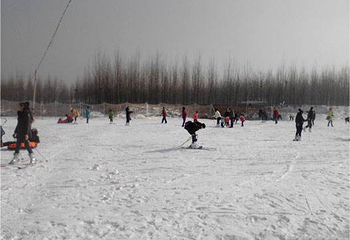峄山滑雪场第 7 张图片