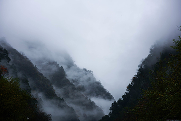 东拉山大峡谷第 10 张图片