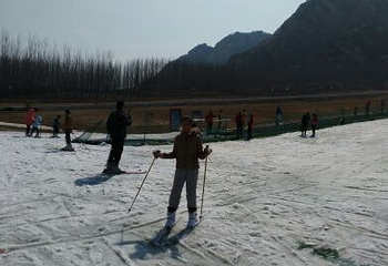 五莲山滑雪场第 39 张图片