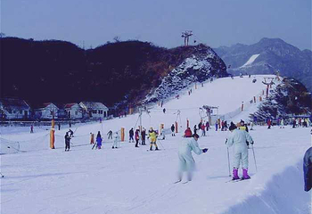 上京国际滑雪场第 25 张图片