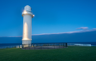卧龙岗防波堤灯塔
