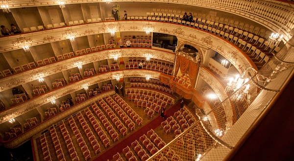 米哈伊洛夫斯基剧院