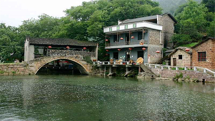 大汉皇族村景区第 2 张图片